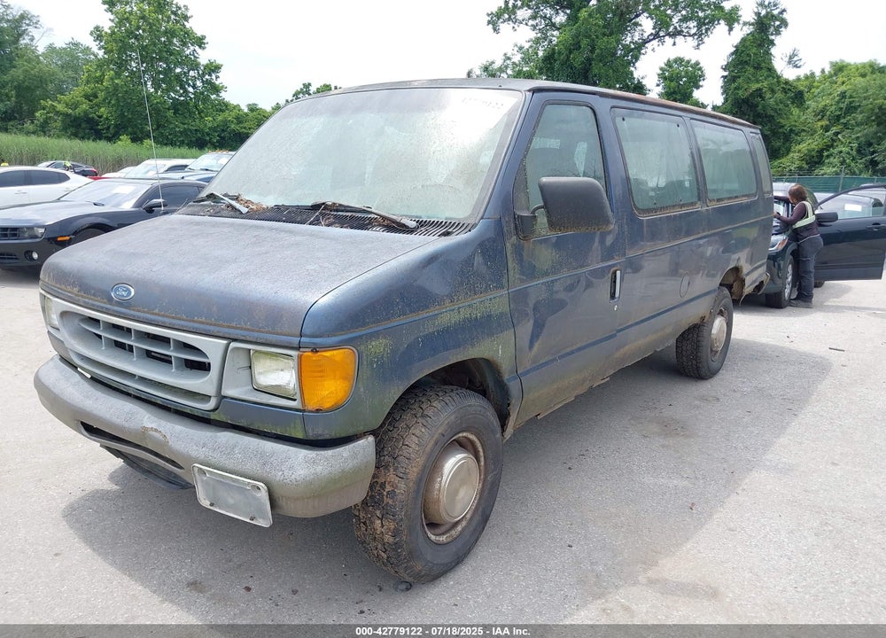 1998 FORD SUPER CLUB WAGON XL/XLT VIN: 1FBSS31L9WHA43828