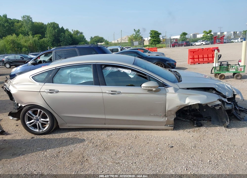2016 FORD FUSION VIN: 3FA6P0RU6GR155535