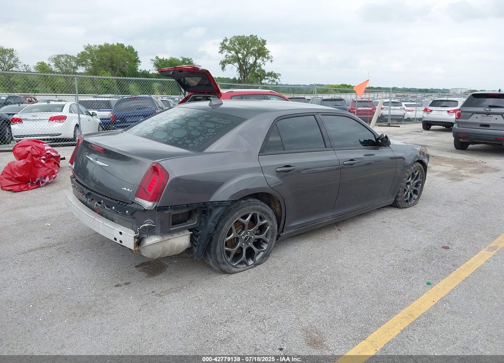2018 CHRYSLER 300 TOURING AWD VIN: 2C3CCARG2JH338656