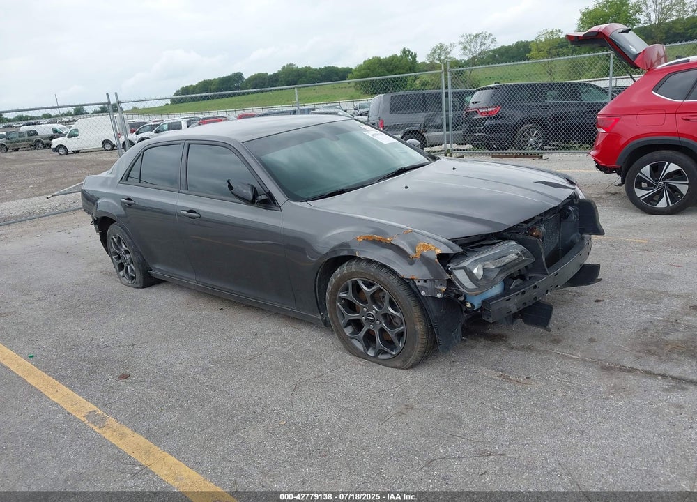 2018 CHRYSLER 300 TOURING AWD VIN: 2C3CCARG2JH338656