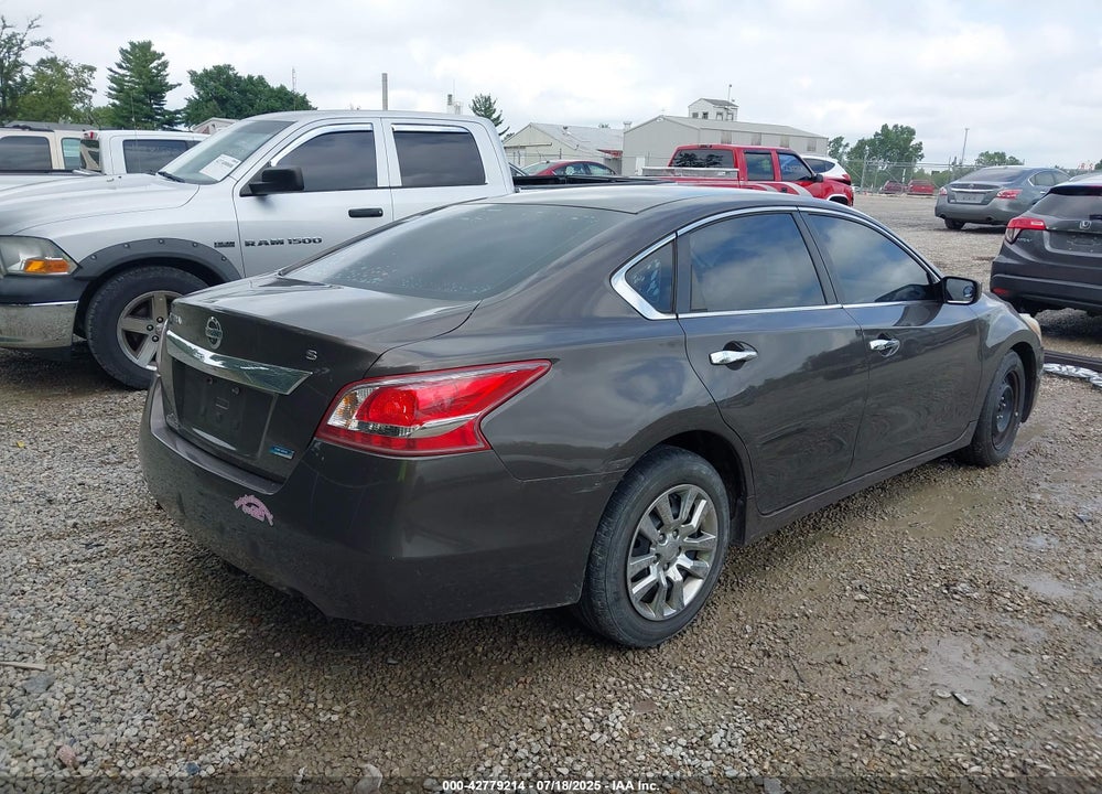 2013 NISSAN ALTIMA VIN: 1N4AL3AP4DC261585