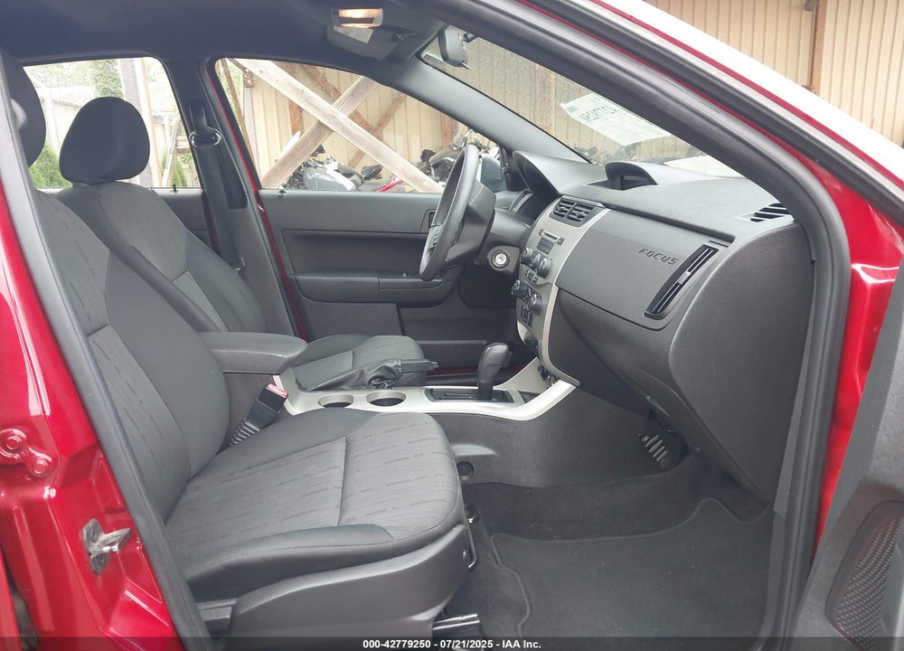 2010 FORD FOCUS VIN: 1FAHP3FN8AW228996