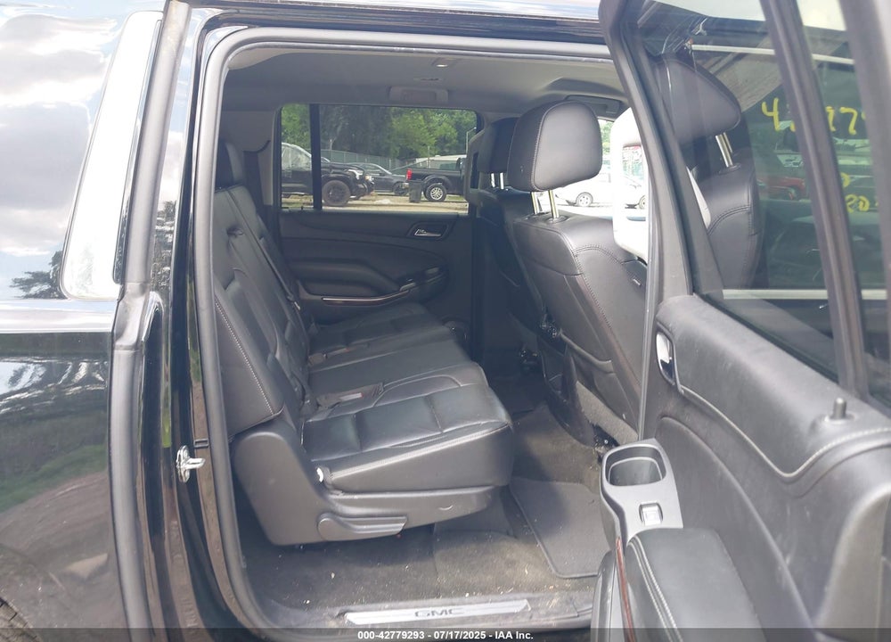 2018 GMC YUKON XL VIN: 1GKS2GKC1JR319704