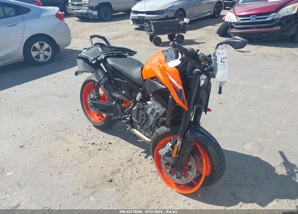 2020 KTM 790 DUKE VIN: VBKTU6408LM776130