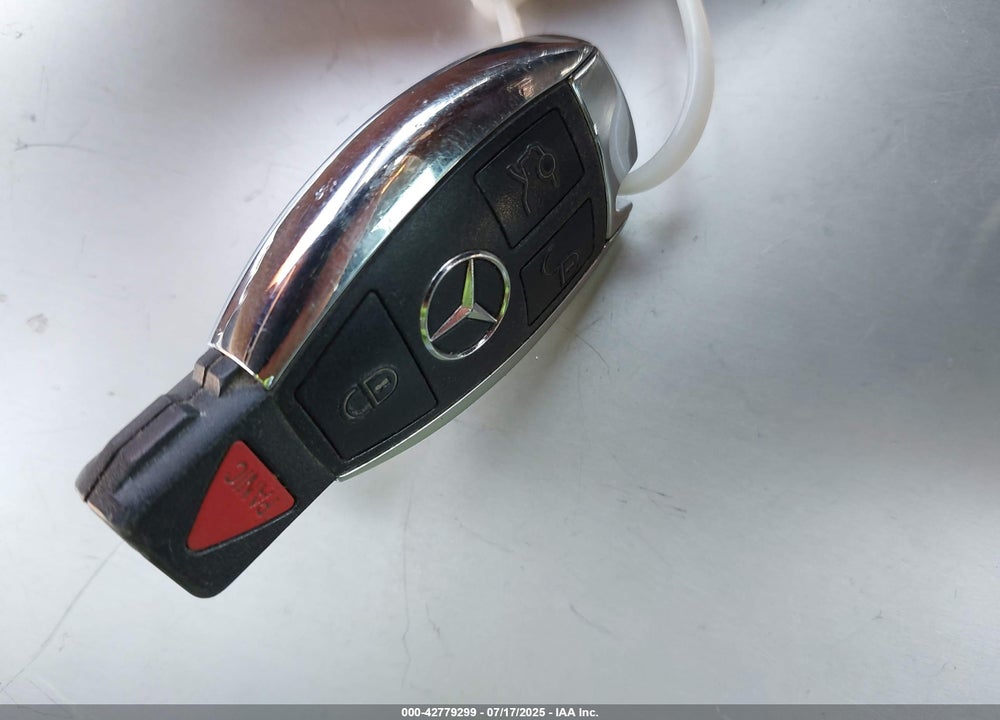 2013 MERCEDES-BENZ S CLASS VIN: WDDNG7DB0DA533672