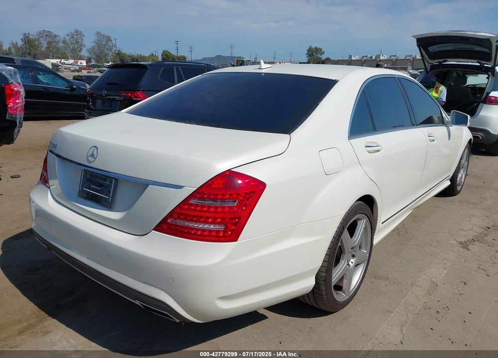 2013 MERCEDES-BENZ S CLASS VIN: WDDNG7DB0DA533672