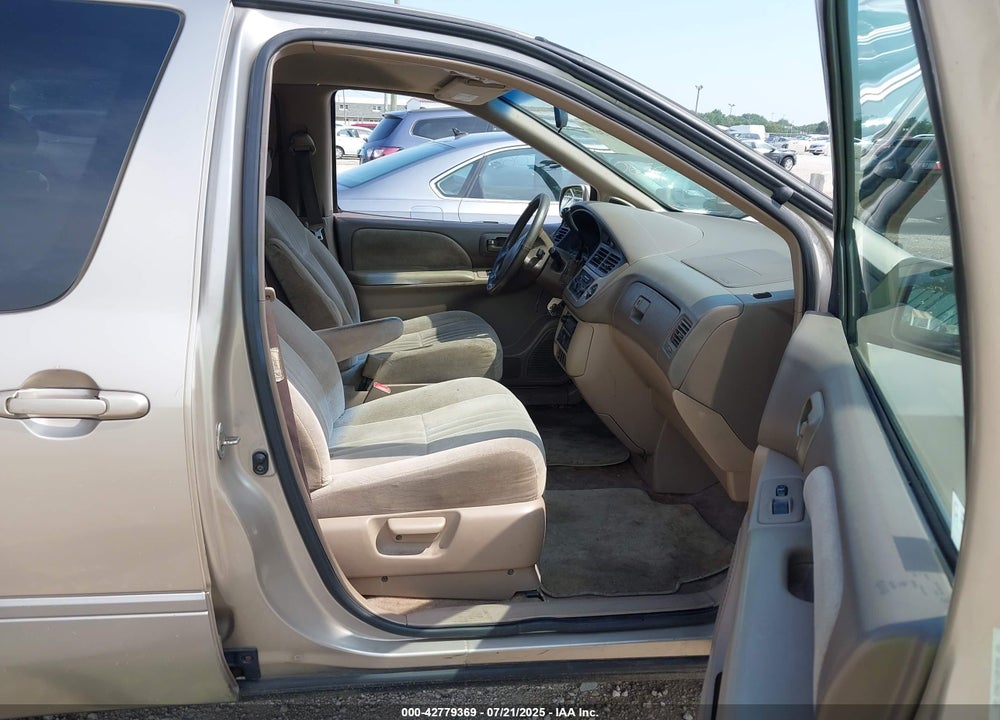 2002 TOYOTA SIENNA LE VIN: 4T3ZF13C72U504142