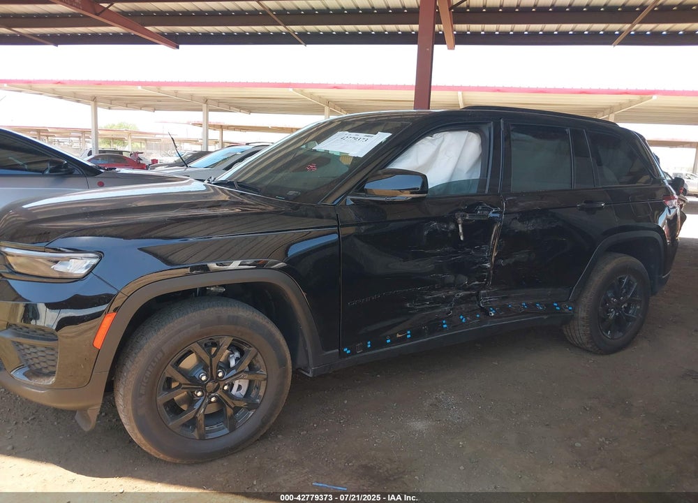 2025 JEEP GRAND CHEROKEE VIN: 1C4RJHAG7SC300151