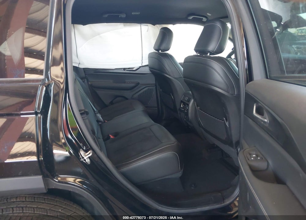 2025 JEEP GRAND CHEROKEE VIN: 1C4RJHAG7SC300151