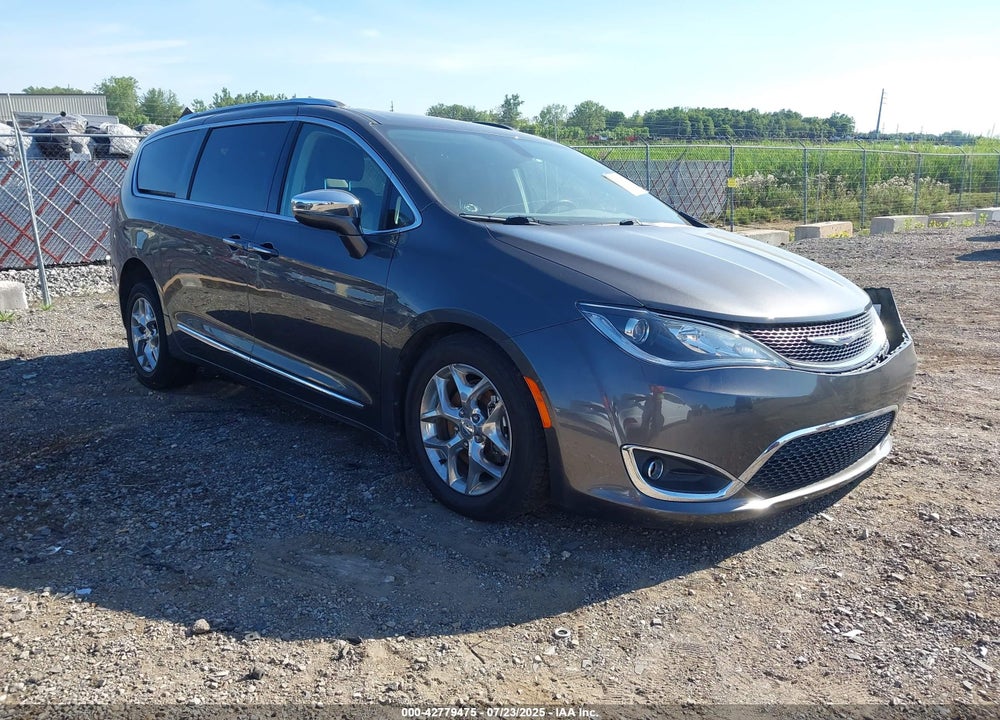 2019 CHRYSLER PACIFICA LIMITED VIN: 2C4RC1GG8KR668225