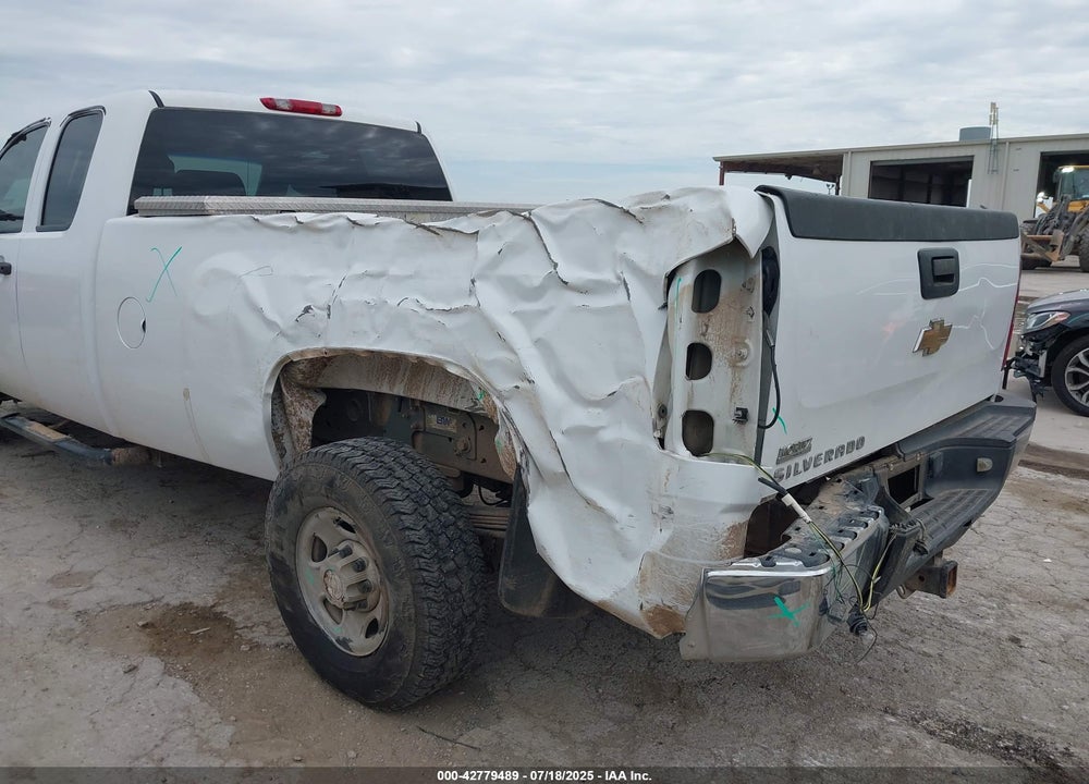 2008 CHEVROLET SILVERADO 2500HD WORK TRUCK VIN: 1GCHC29K98E116659