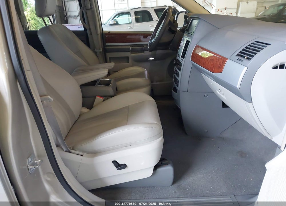 2009 CHRYSLER TOWN & COUNTRY TOURING VIN: 2A8HR54X19R622986