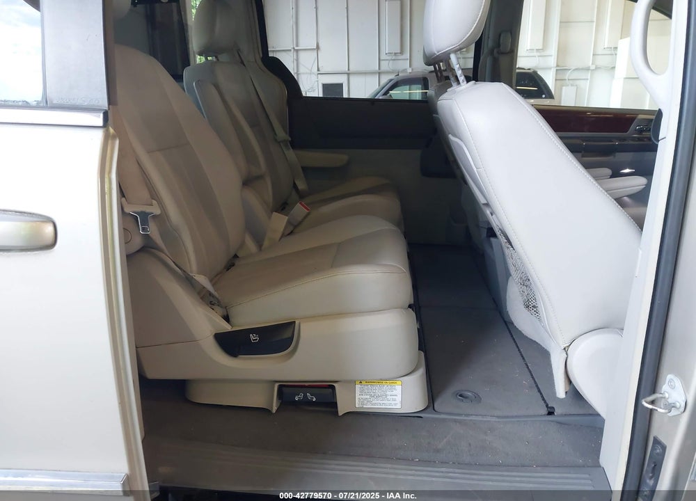 2009 CHRYSLER TOWN & COUNTRY TOURING VIN: 2A8HR54X19R622986