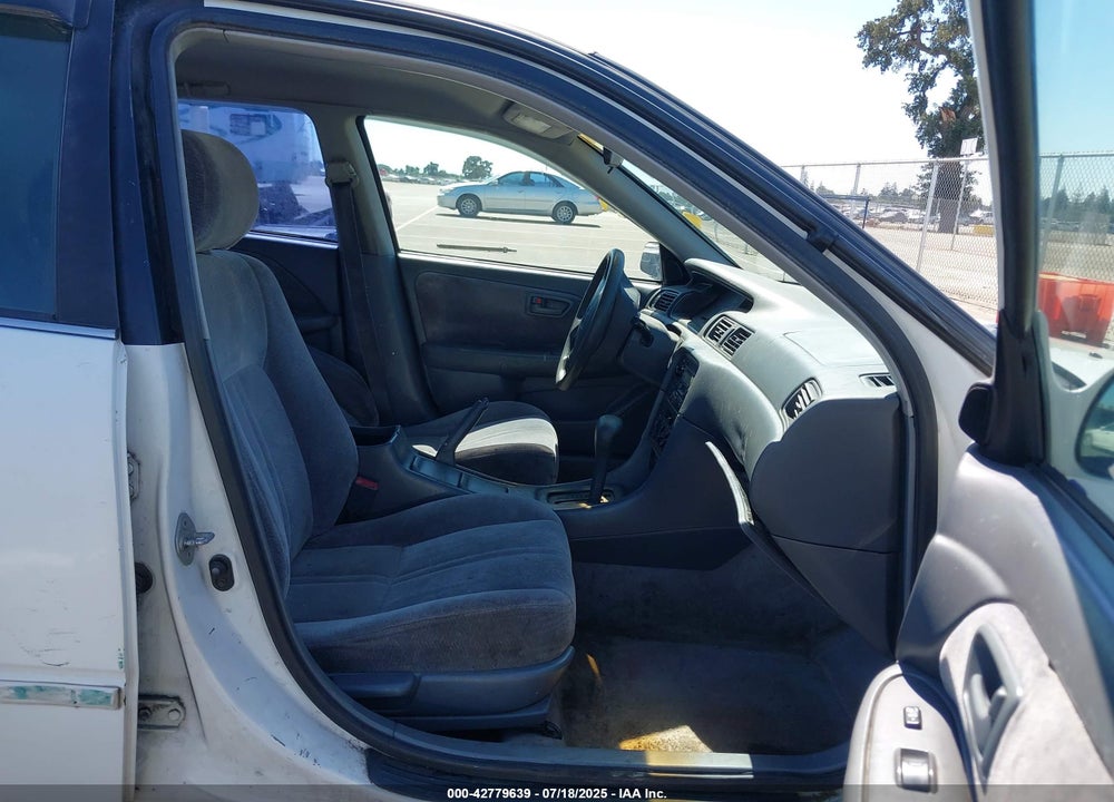 1999 TOYOTA CAMRY LE VIN: JT2BG22K7X0278072