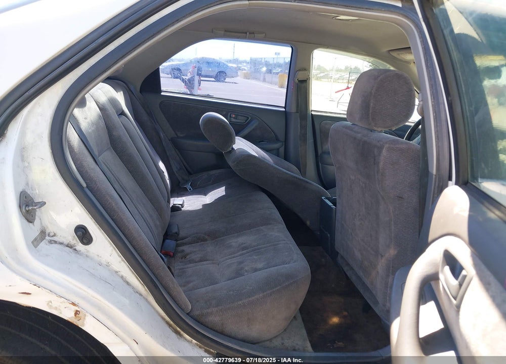 1999 TOYOTA CAMRY LE VIN: JT2BG22K7X0278072