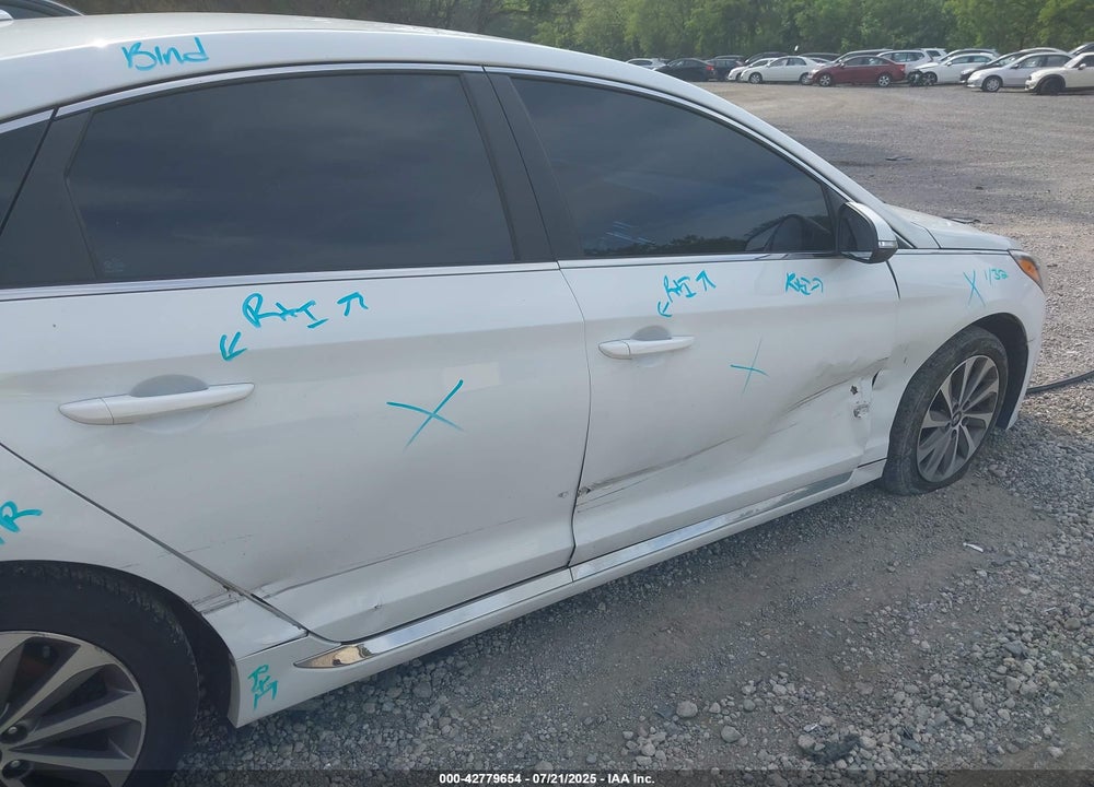 2015 HYUNDAI SONATA SPORT VIN: 5NPE34AF7FH052289