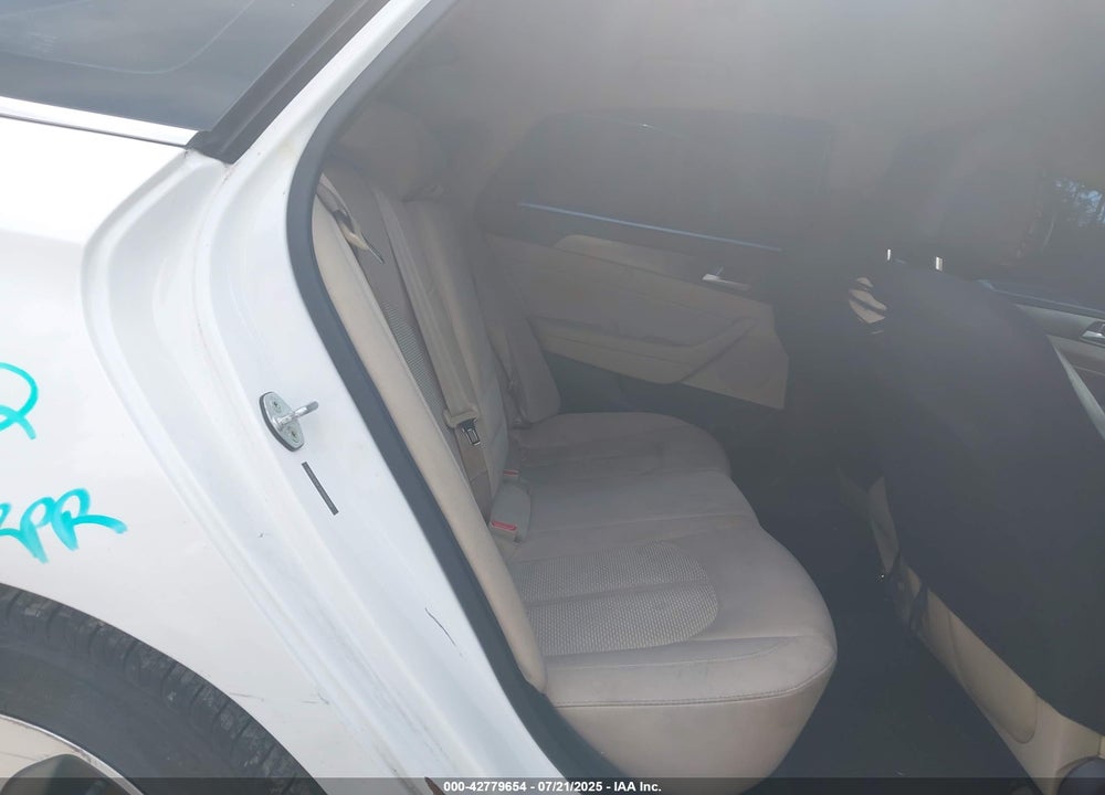 2015 HYUNDAI SONATA SPORT VIN: 5NPE34AF7FH052289