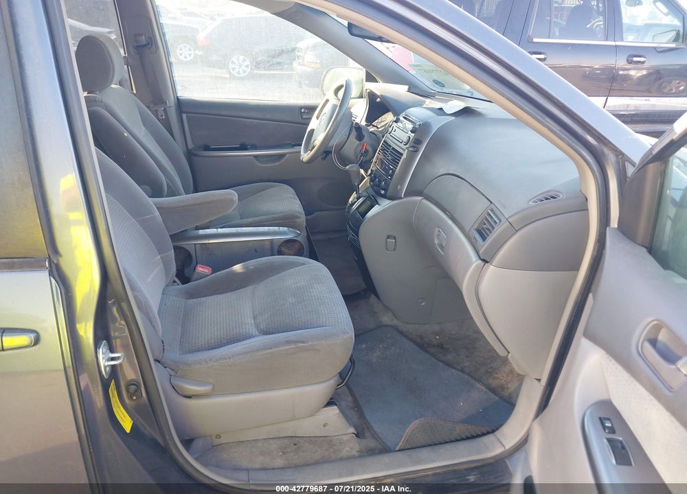 2006 TOYOTA SIENNA LE VIN: 5TDZA23C46S449810