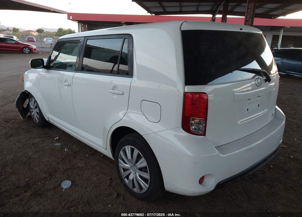 2013 SCION XB VIN: JTLZE4FEXDJ037418