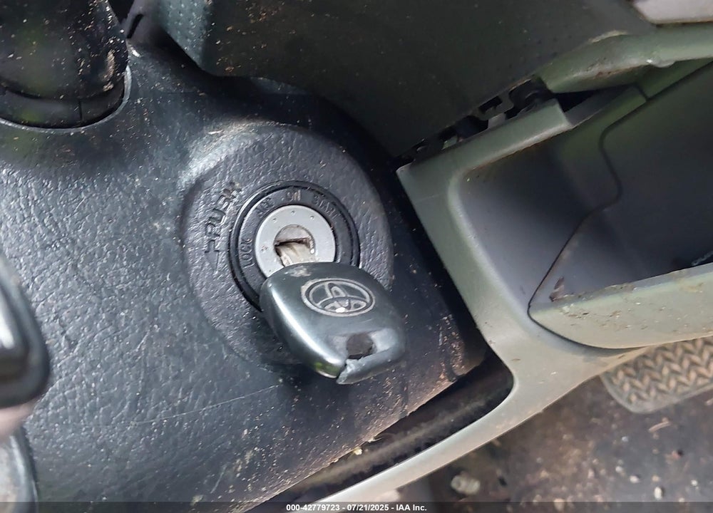 2015 TOYOTA TACOMA VIN: 3TMLU4EN7FM206645