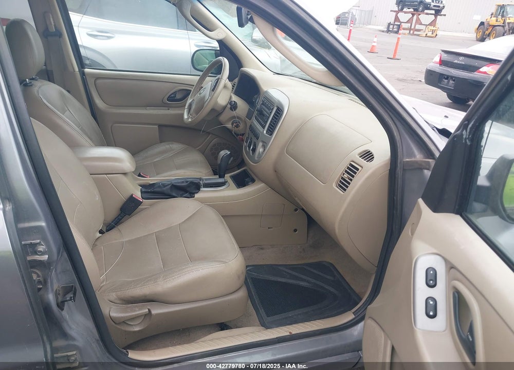2007 FORD ESCAPE VIN: 1FMYU94177KA49043