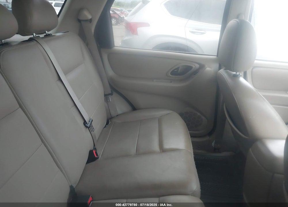 2007 FORD ESCAPE VIN: 1FMYU94177KA49043