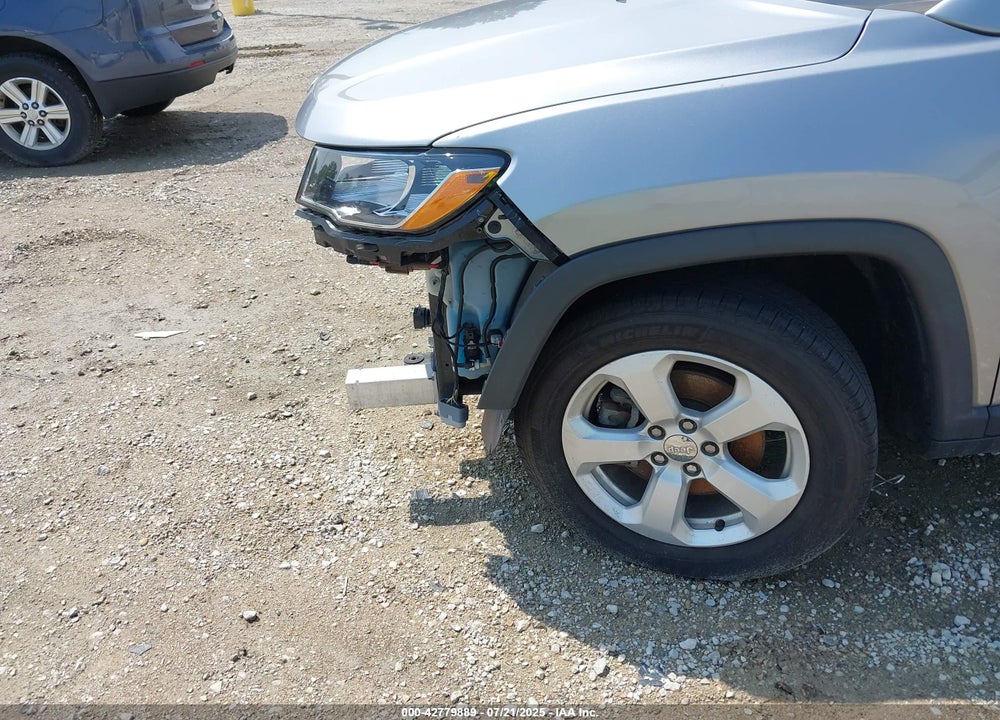 2019 JEEP COMPASS VIN: 3C4NJCBB0KT637642