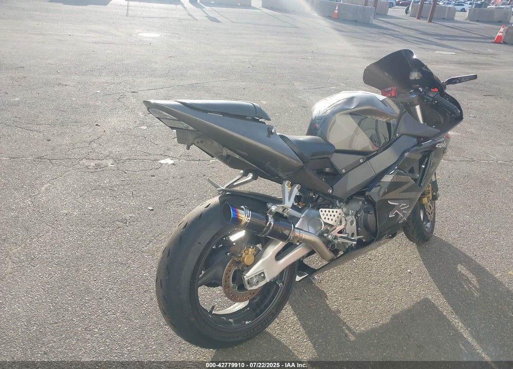 2003 HONDA CBR900 RR VIN: JH2SC50033M104290