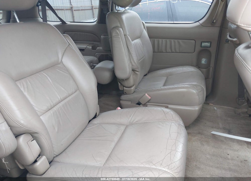2002 TOYOTA SIENNA VIN: 4T3ZF13C42U499868