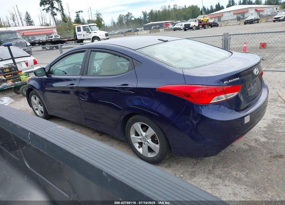 2013 HYUNDAI ELANTRA VIN: 5NPDH4AE3DH157087