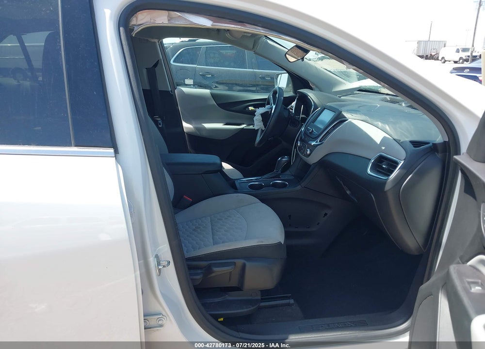 2018 CHEVROLET EQUINOX VIN: 2GNAXJEV0J6221060