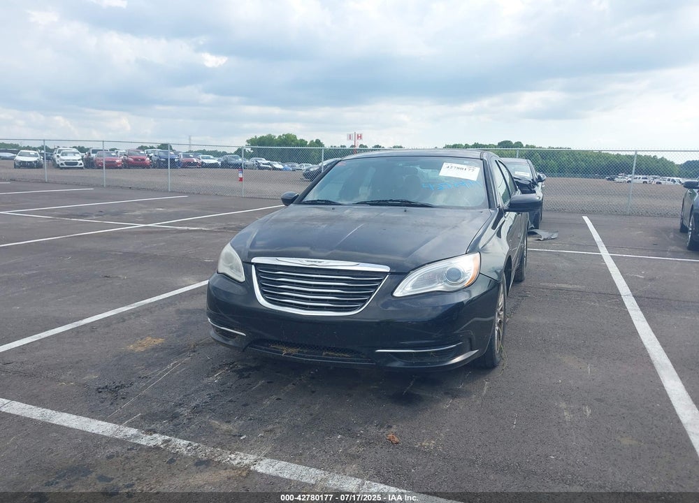 2012 CHRYSLER 200 VIN: 1C3CCBABXCN157983