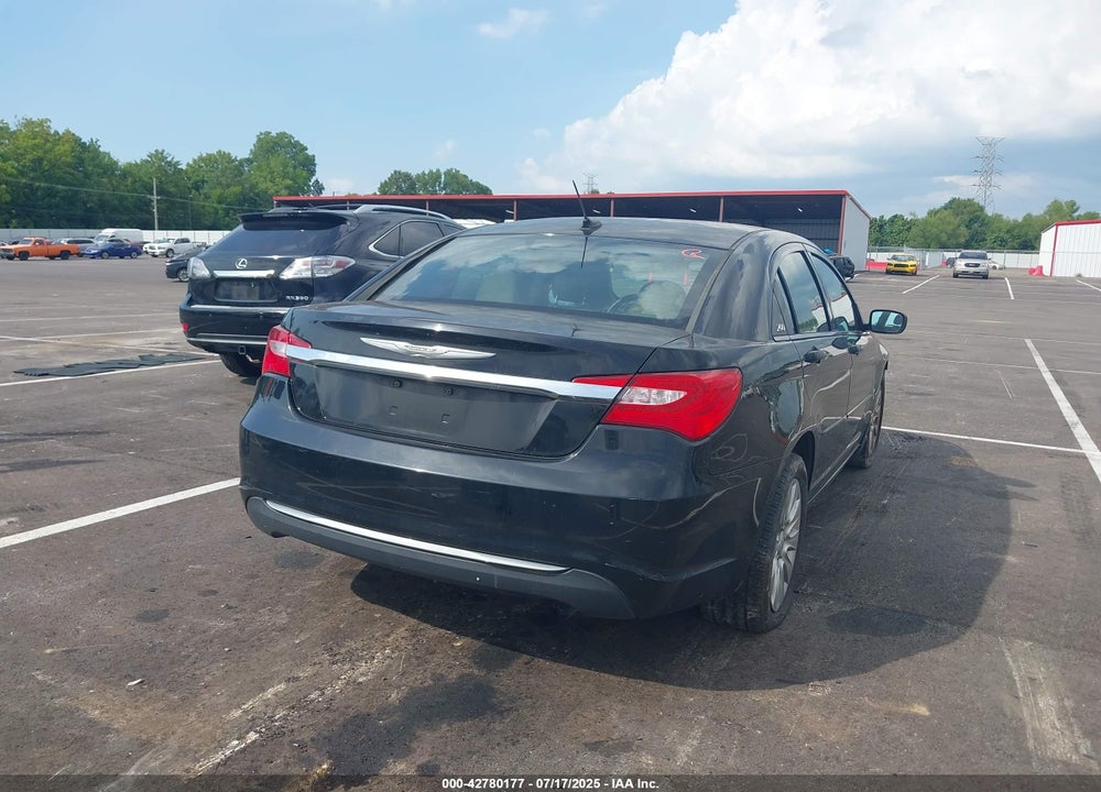 2012 CHRYSLER 200 VIN: 1C3CCBABXCN157983