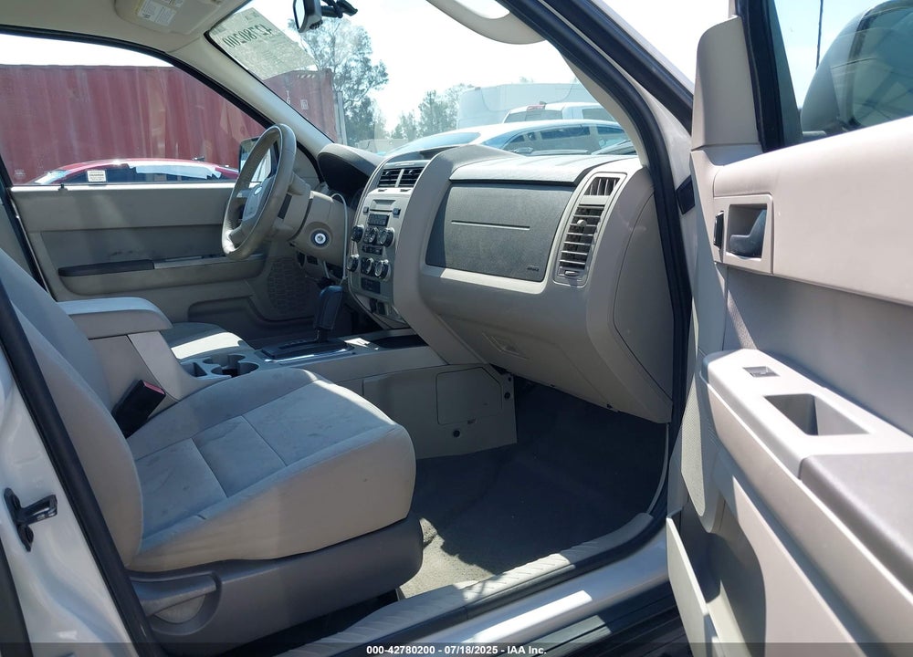 2011 FORD ESCAPE VIN: 1FMCU0D75BKC04921