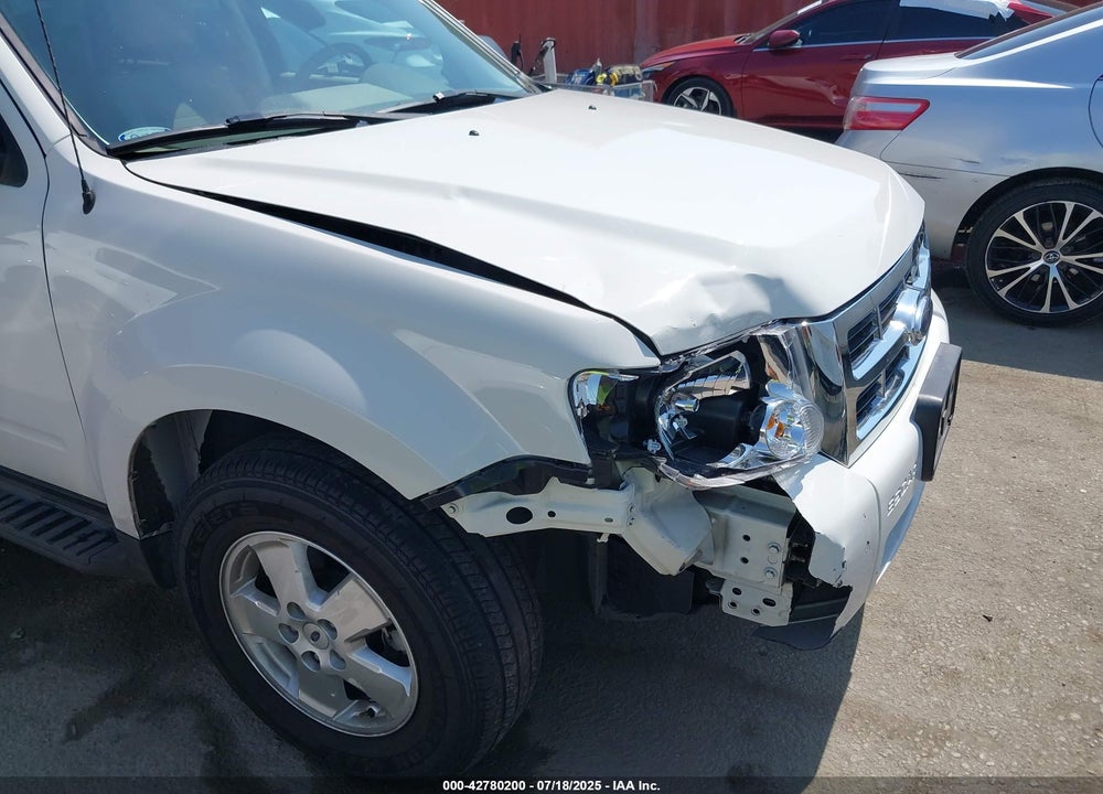 2011 FORD ESCAPE VIN: 1FMCU0D75BKC04921