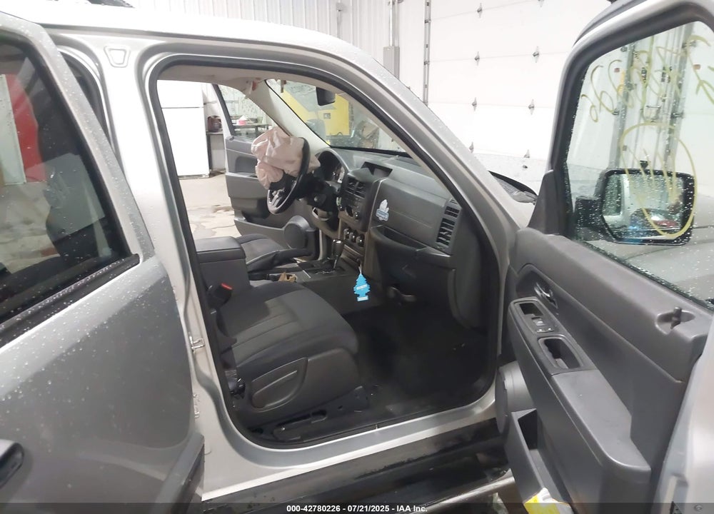2012 JEEP LIBERTY VIN: 1C4PJMAK0CW135998
