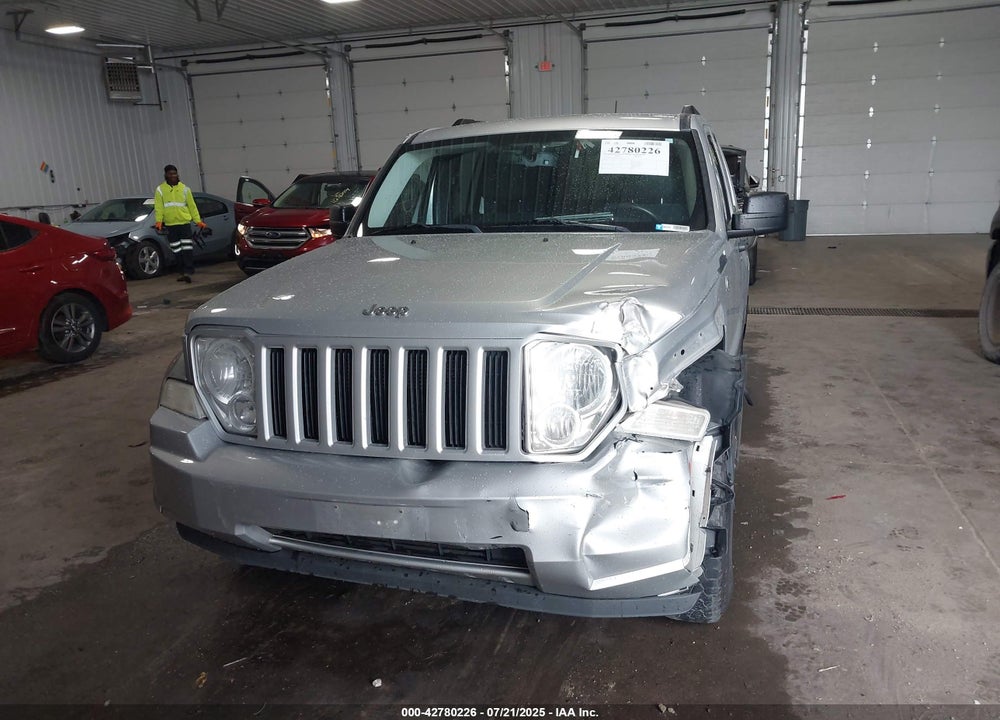 2012 JEEP LIBERTY VIN: 1C4PJMAK0CW135998