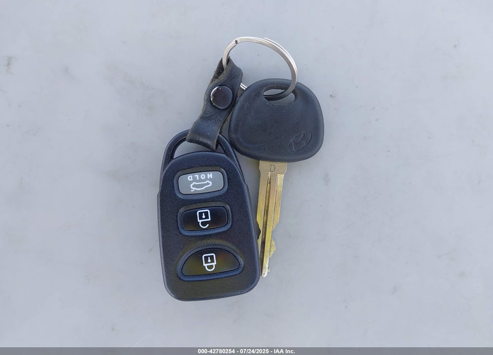 2008 HYUNDAI ELANTRA VIN: KMHDU46D18U297545