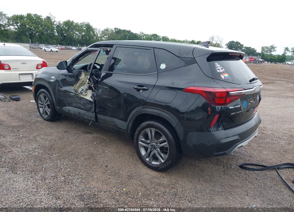 2023 KIA SELTOS LX VIN: KNDEPCAA3P7412604
