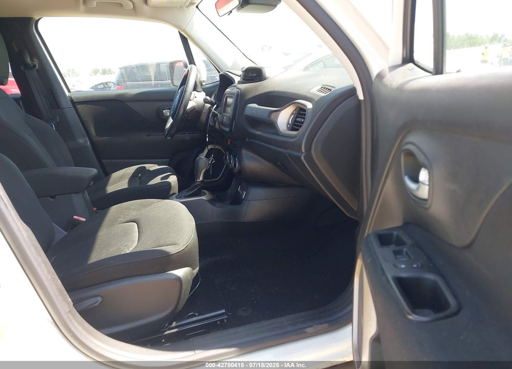 2015 JEEP RENEGADE VIN: ZACCJABT6FPB85245