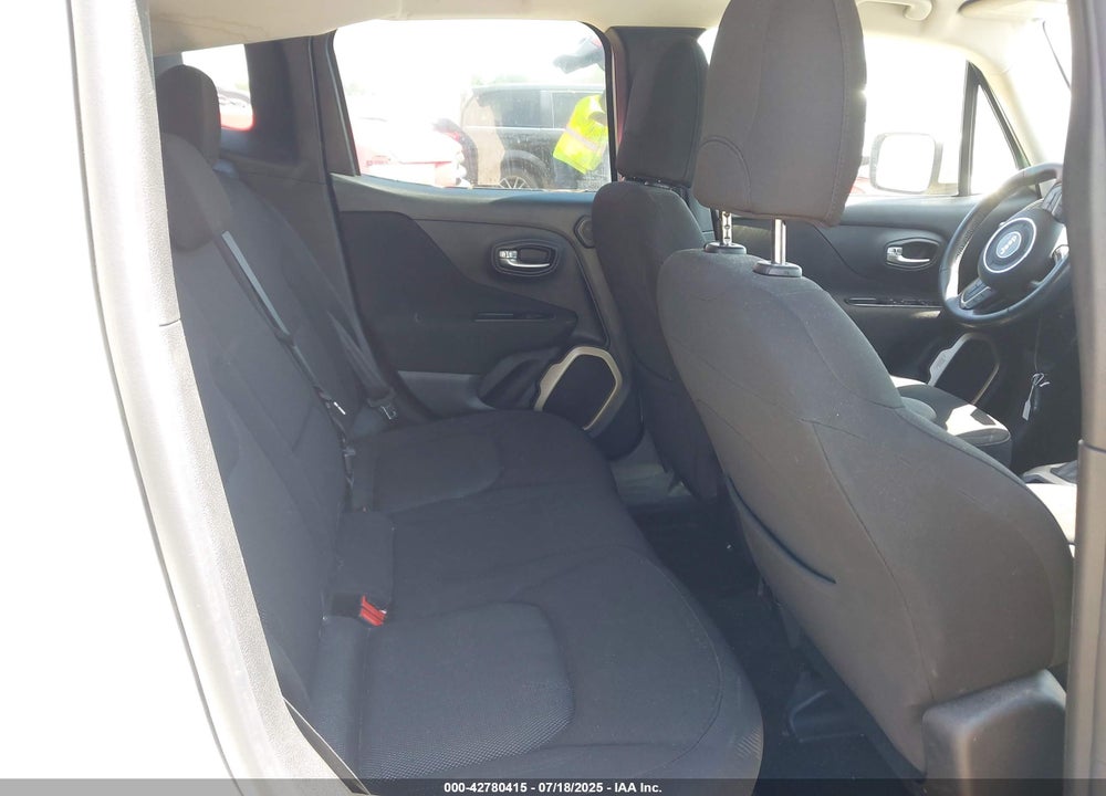2015 JEEP RENEGADE VIN: ZACCJABT6FPB85245