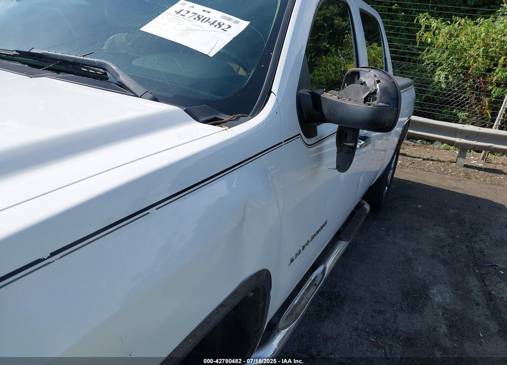 2011 CHEVROLET SILVERADO 1500 VIN: 3GCPKSEA4BG247381