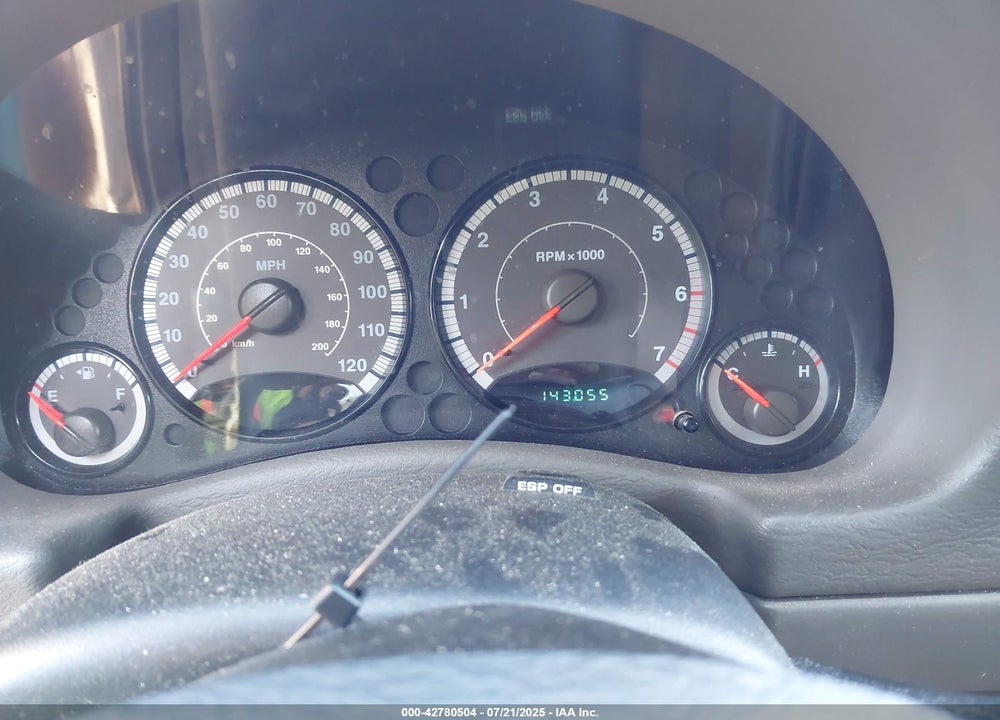 2006 JEEP LIBERTY VIN: 1J4GL48K36W230649