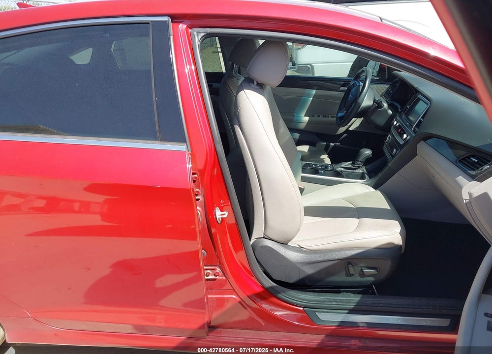 2018 HYUNDAI SONATA VIN: 5NPE34AF8JH597698