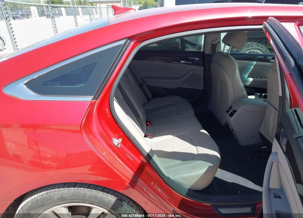 2018 HYUNDAI SONATA VIN: 5NPE34AF8JH597698