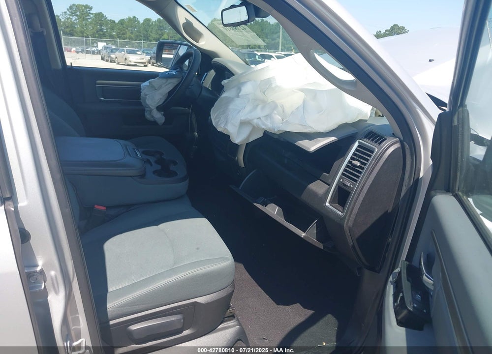2014 RAM 1500 VIN: 1C6RR6GT3ES179198
