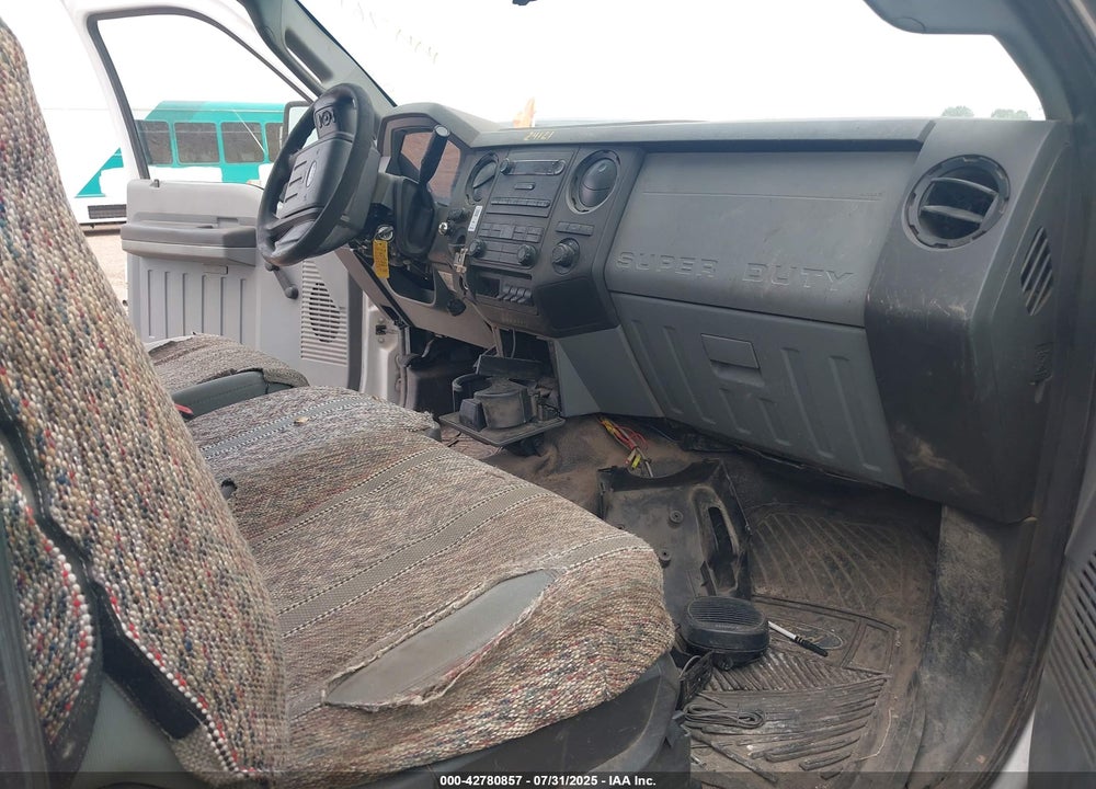2011 FORD F-450 CHASSIS XL VIN: 1FD0W4GT2BEA06633