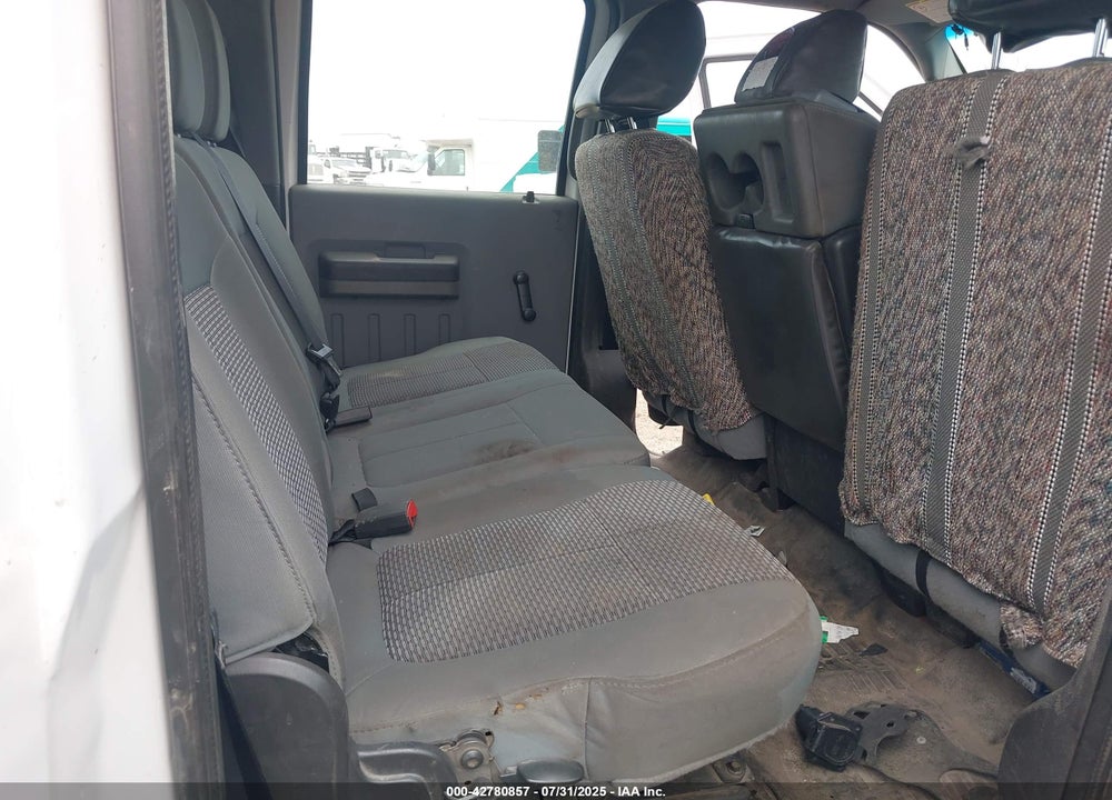 2011 FORD F-450 CHASSIS XL VIN: 1FD0W4GT2BEA06633