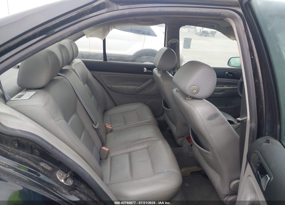 2003 VOLKSWAGEN JETTA GLS 2.0L VIN: 3VWSK69MX3M020430