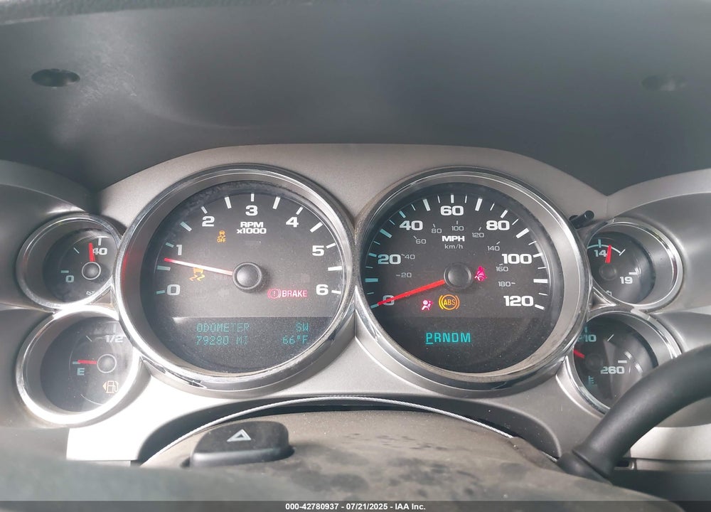 2013 CHEVROLET SILVERADO 1500 LT VIN: 1GCRCSE01DZ138280